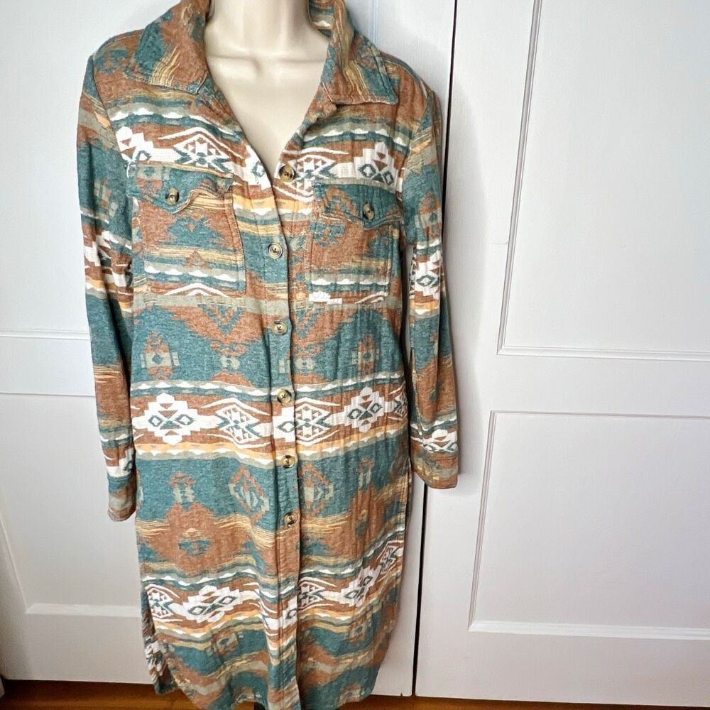 SHYANNE WOMEN'S SOUTHWESTERN PRINT LONG SHACKET Size XS